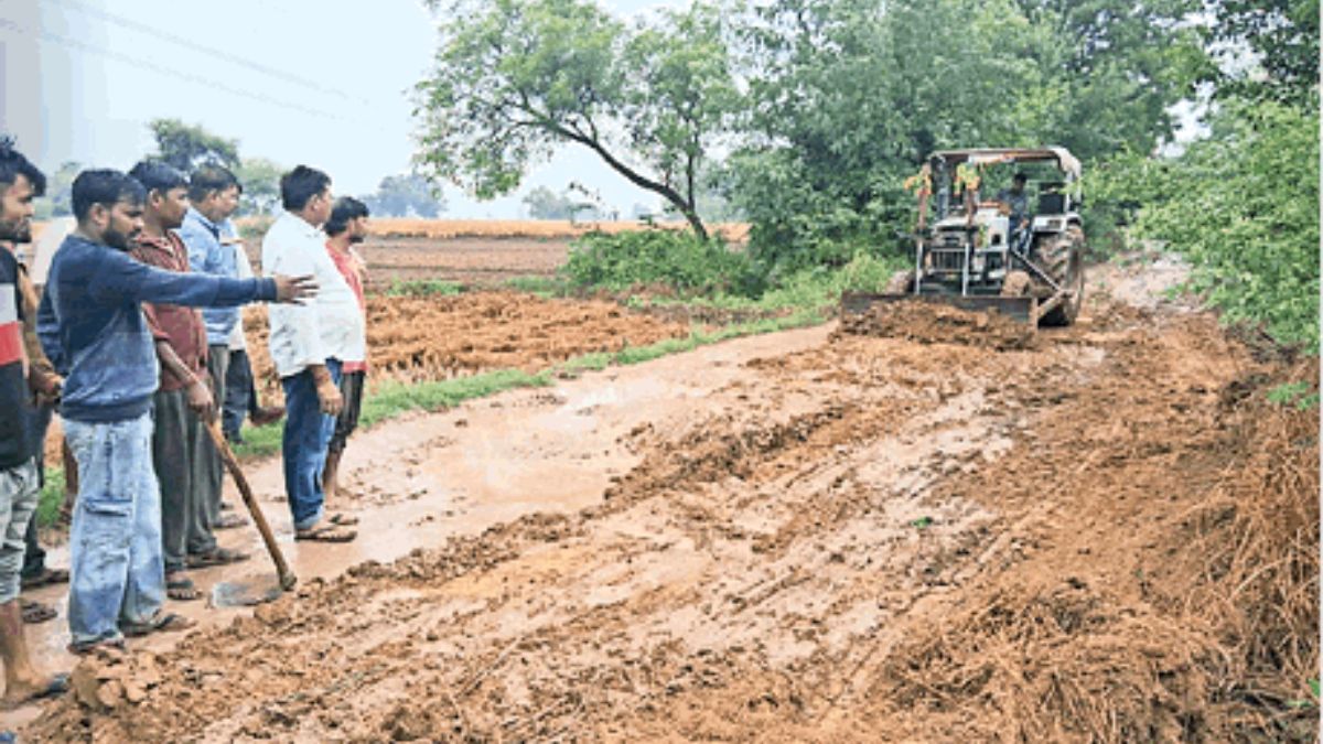kanpur dehat villagers build road after 30 years of neglect