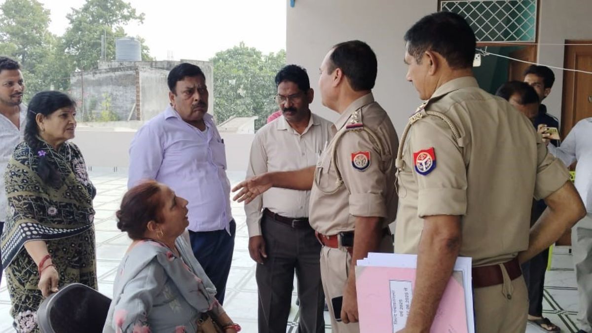 anm student suicide in bijnor body found hanging