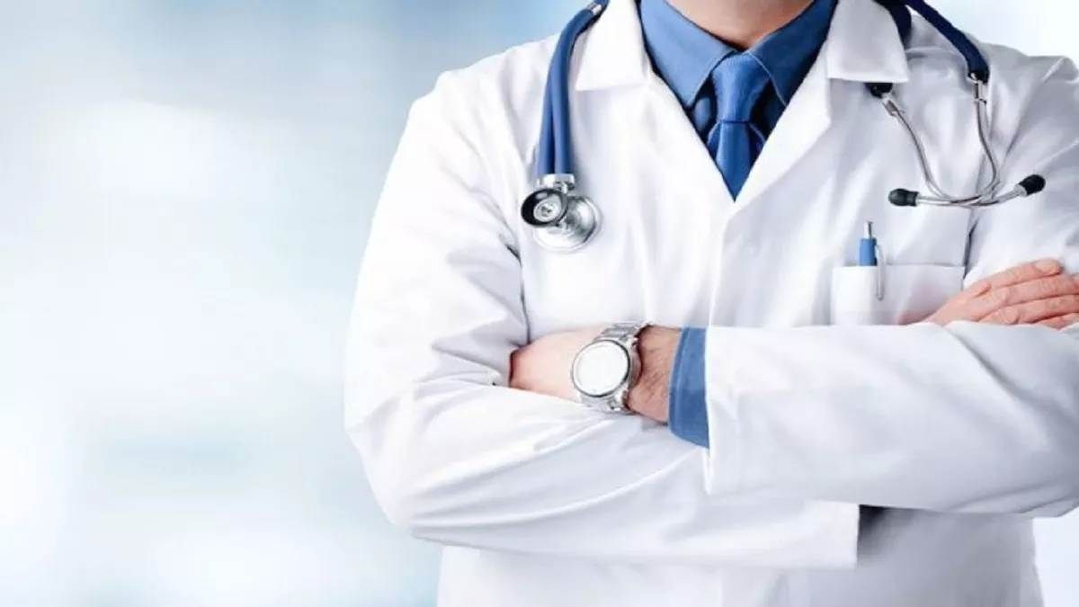 fake doctor busted in bhubaneswar claimed to be diabetes specialist