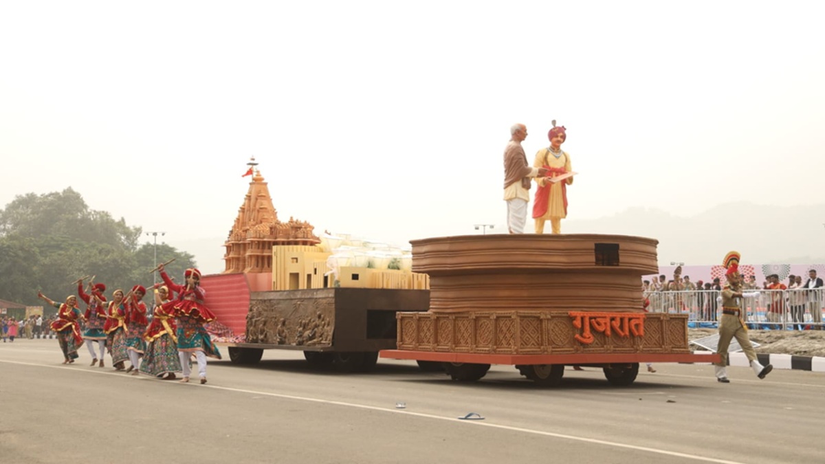 gujarat tableau showcases sardar patel contribution to the creation of a united india