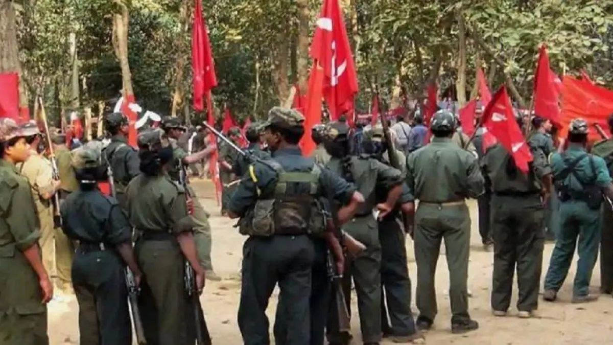 maoists challenge police in gumla poster creates panic