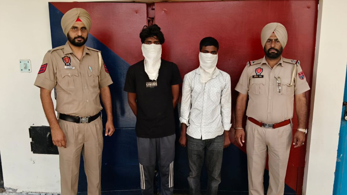 two snatchers arrested after 11 days of snatching purse from woman items recovered