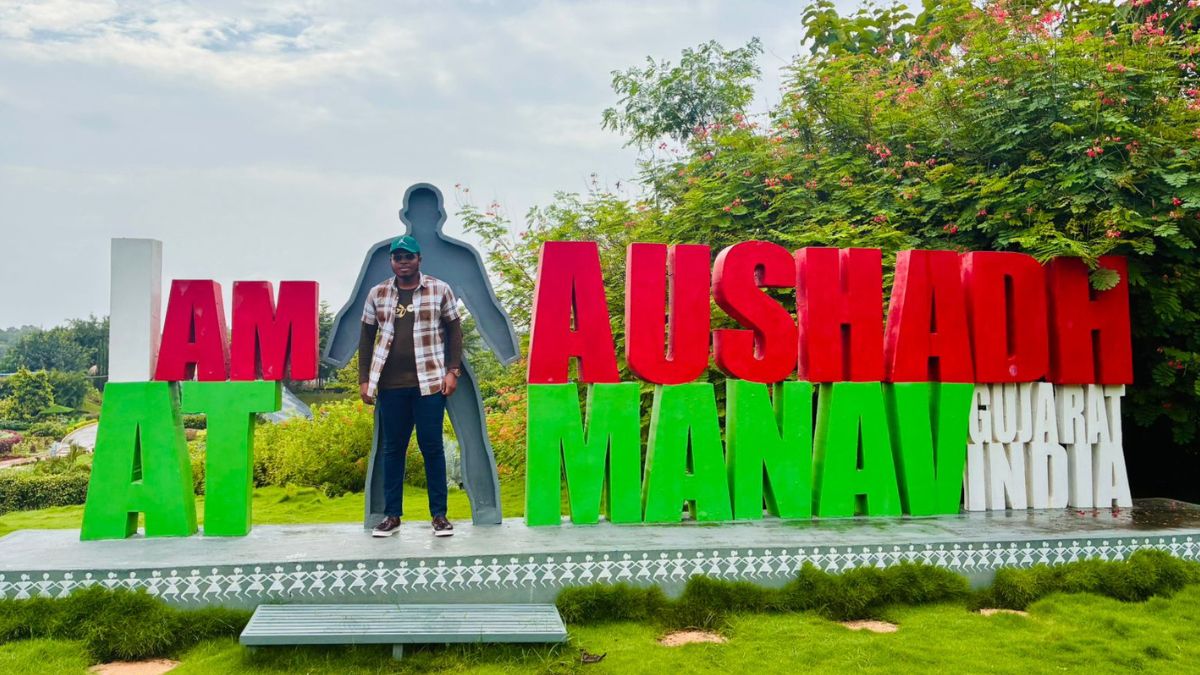 un ambassador visits statue of unity praises its remarkable blend of development and nature