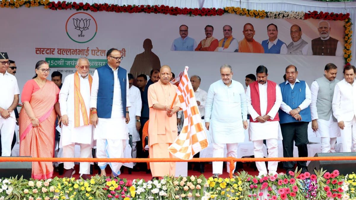 following the ideals of sardar patel is the true tribute said cm yogi at the launch of run for unity in lucknow