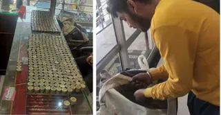 चकेरी के अहिरवां राजा मार्केट स्थित महेश ज्वेलर्स में रखे एक पान दुकानदार अभिषेक यादव द्वारा पत्नी राखी के लिए चेन बनवाने को एकत्र किए 20 के सिक्के। ज्वैलर्स