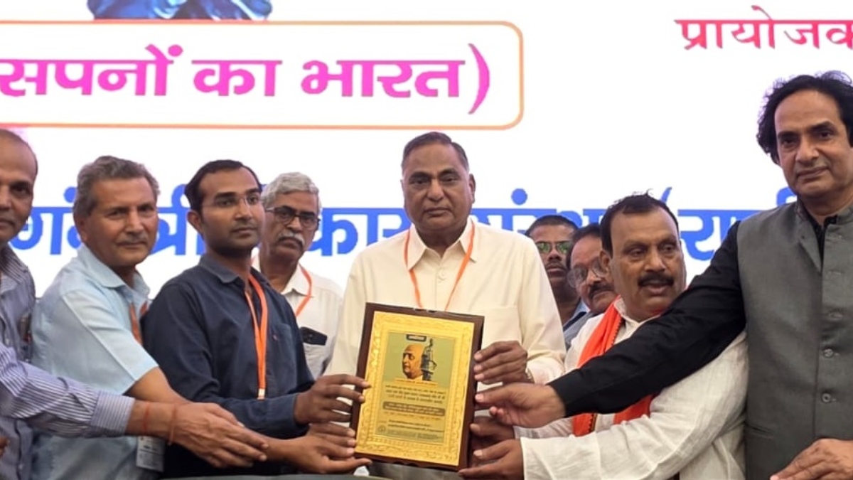 demand for sardar patel memorial in delhi bidhuris statement