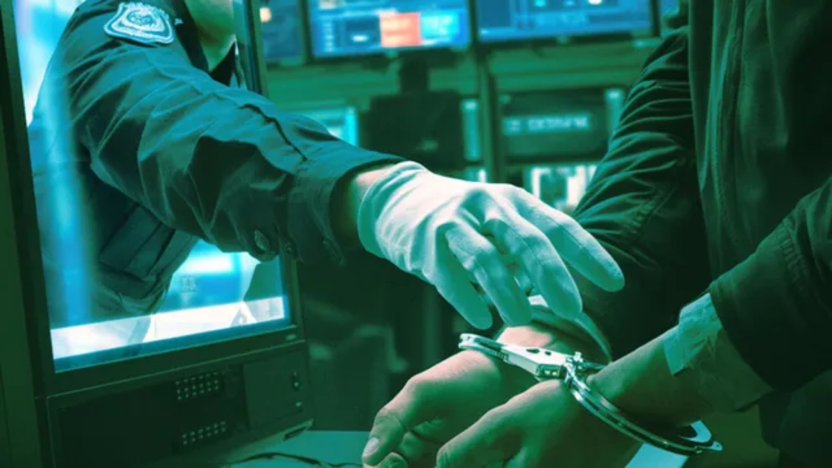 kolkata cyber fraud elderly couple duped of 3 crore in digital arrest scam