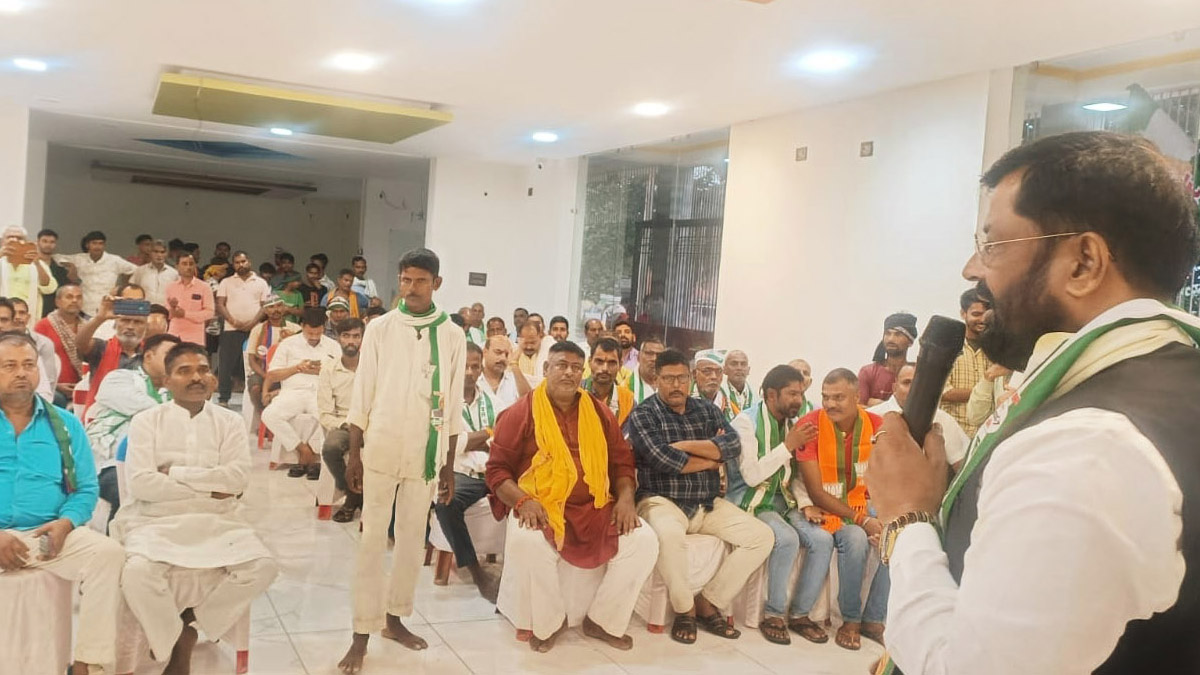 bihar chunav 2025 jdu leader slams cpiml praises nitish kumar