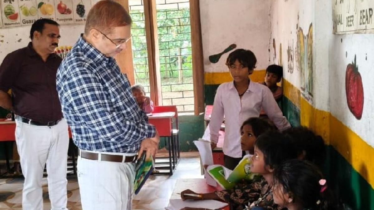 up students fail hindi test before dm teacher scolded