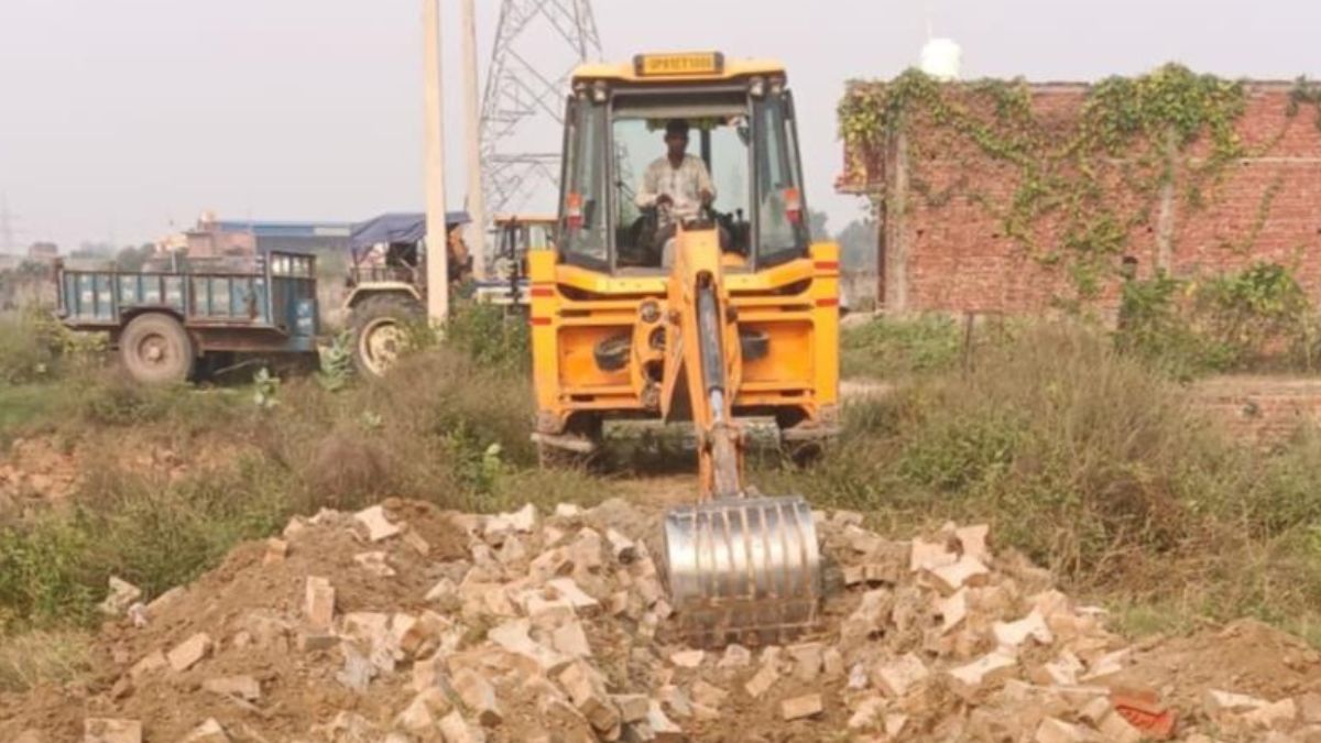 ada demolishes illegal colonies in aligarh for 700 crore project