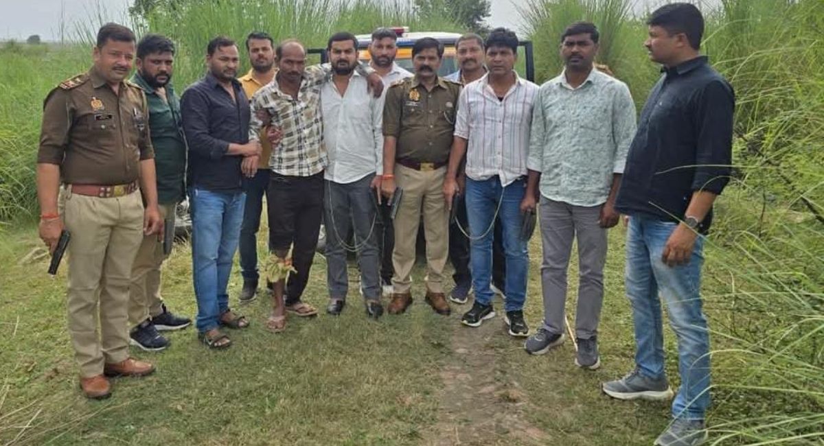 encounter in basti notorious cattle smuggler arrested illegal arms seized