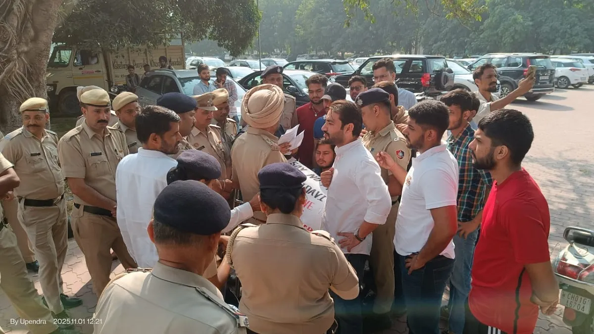 पीयू ने सोचने की आजादी की दृष्टि दी, पहले ढाबे पर होती थी विचारों की बहस, आज सड़कों पर उतर आते हैं स्टूडेंट्स