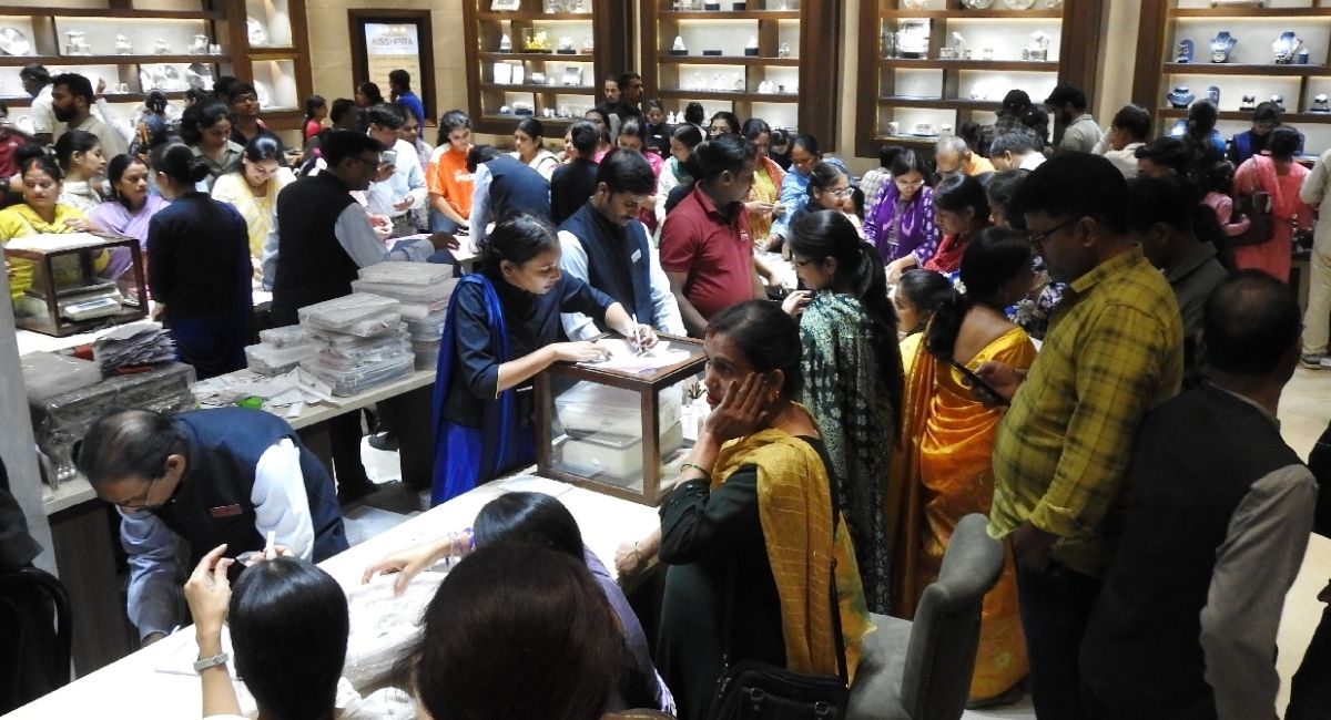 gorakhpur market shines as wedding season kicks off