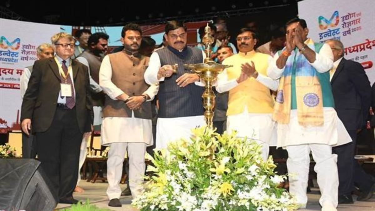 cm mohan yadav inaugurated abhyudaya madhya pradesh exhibition and said state is a confluence of development