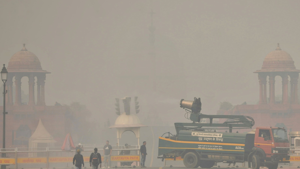 delhincr air pollution aqi exceeds 300 in anand vihar faridabad
