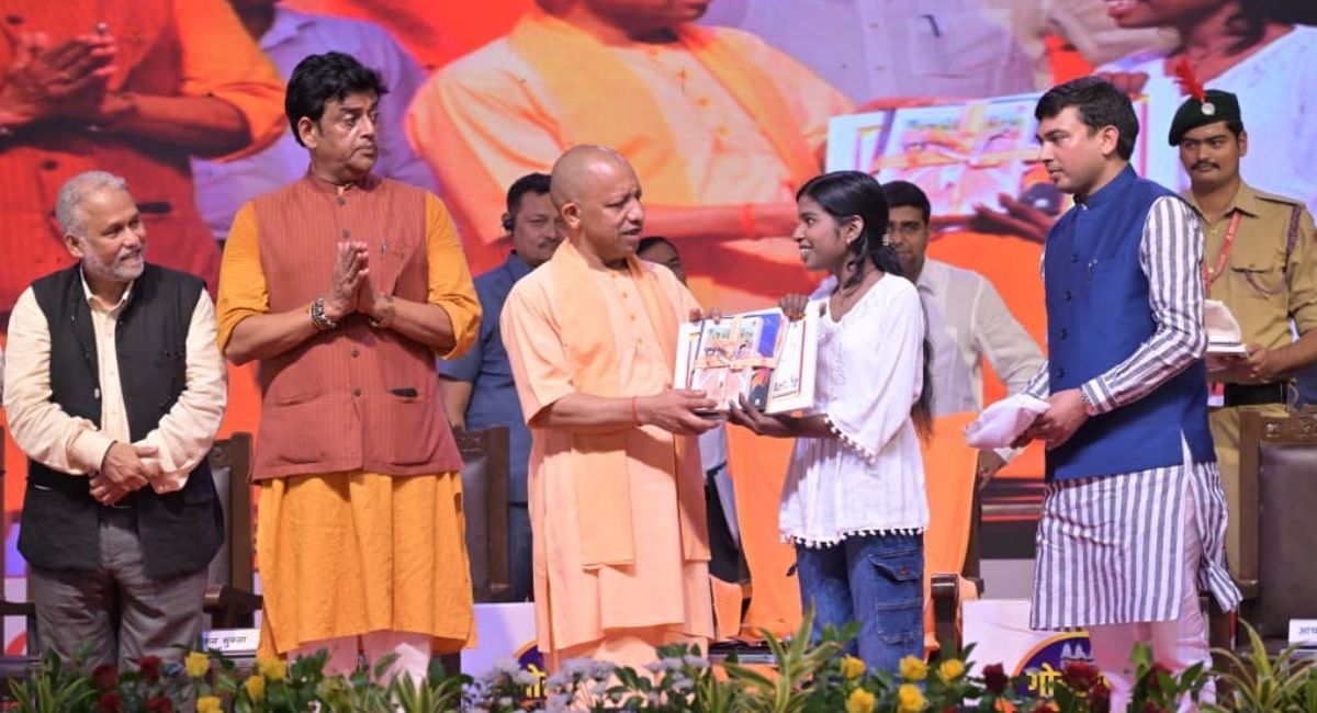 cm yogi inaugurates book festival in gorakhpur encourages students to read