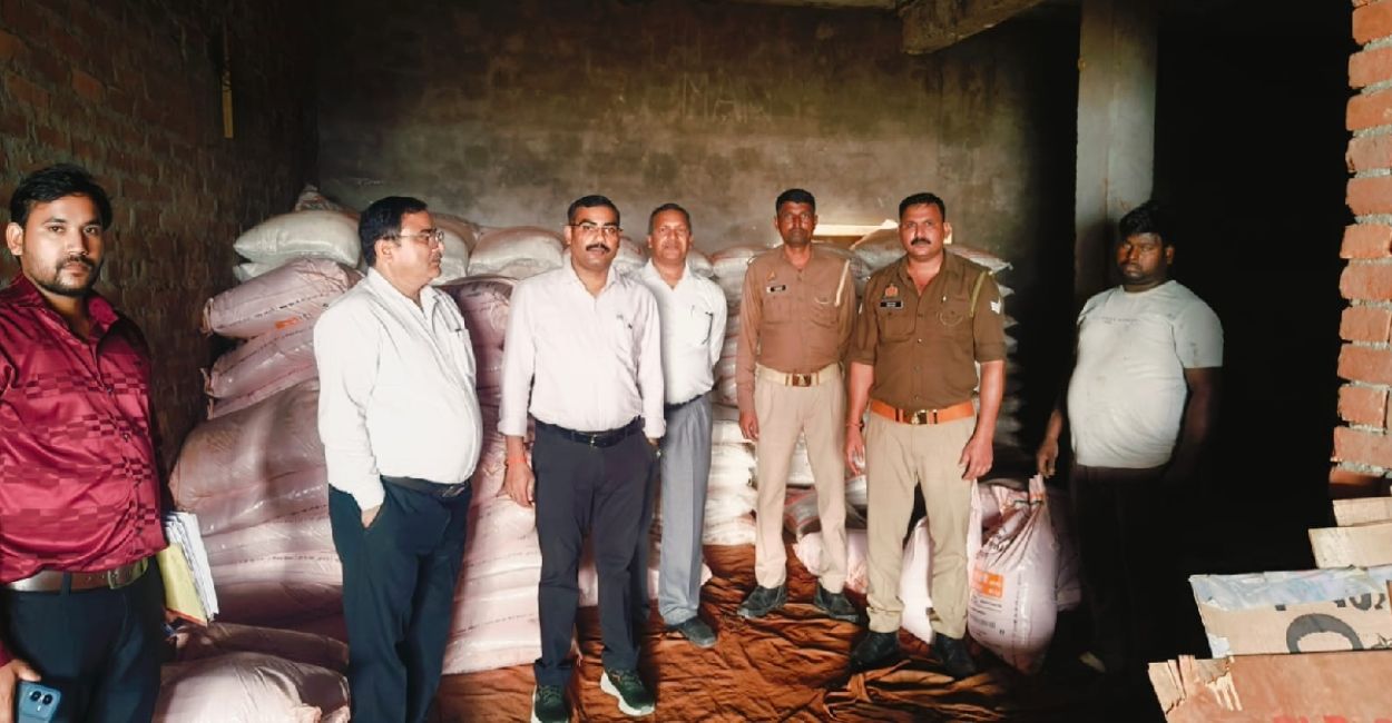kannauj agriculture department raids duplicate potash factory in filmy style factory sealed five arrests