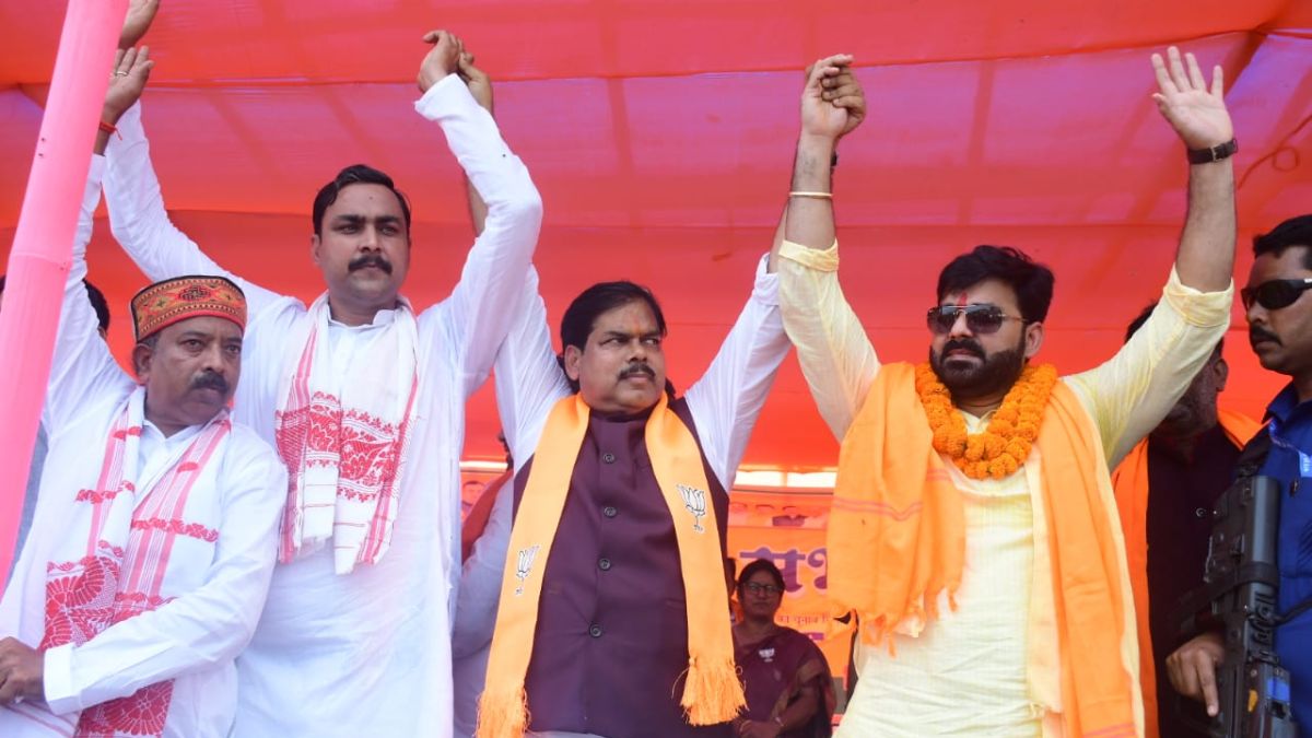 pawan singh rally in gopalganj supports bjps mithilesh tiwari