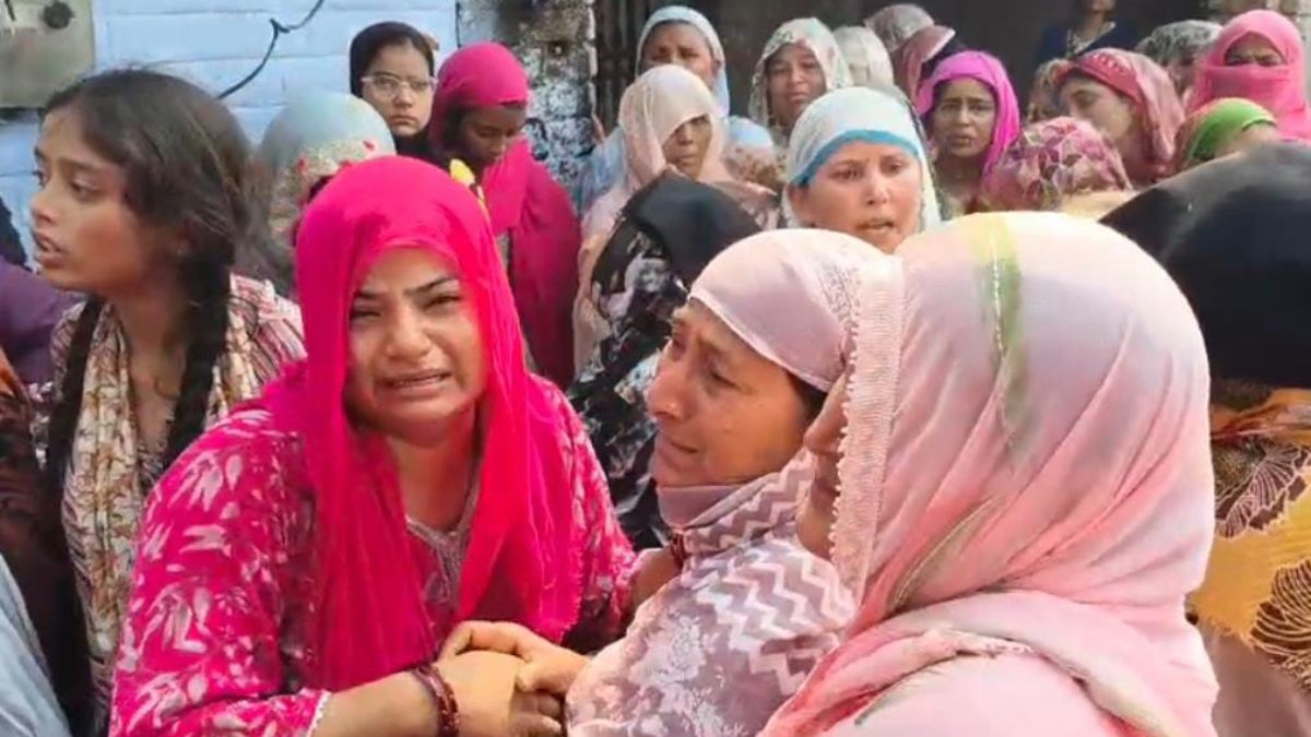 kotedar murders wife with iron rod in hamirpur uttar pradesh