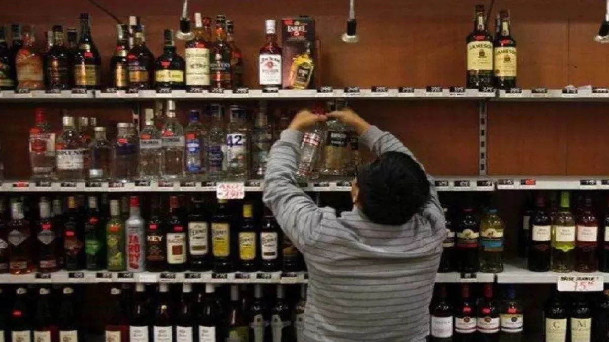up excise department tightens border security to prevent liquor smuggling during bihar elections