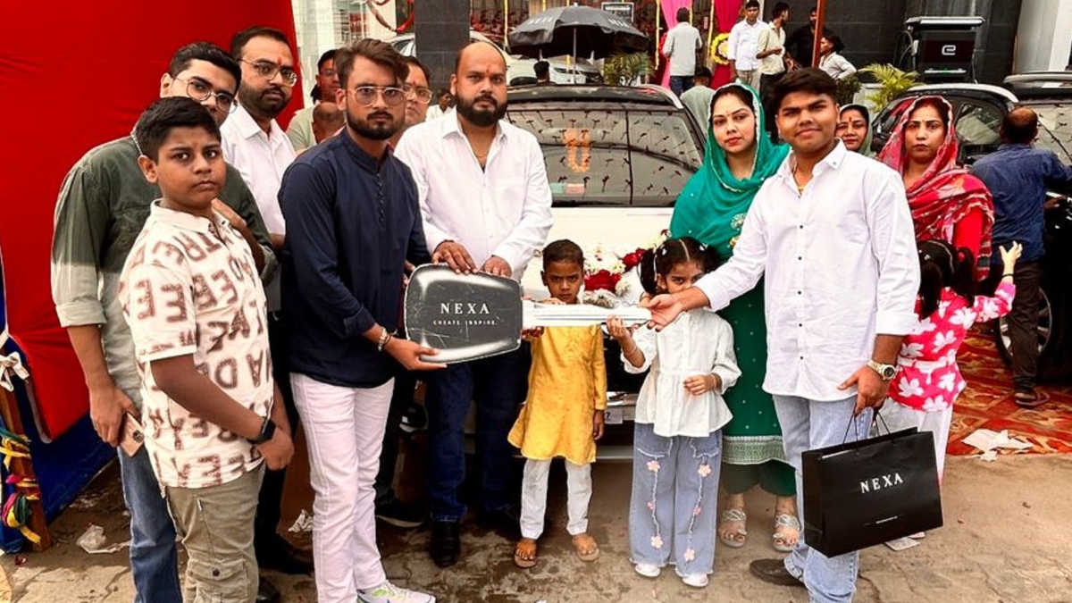 ghaziabad vehicle sales surge 19000 units sold in october