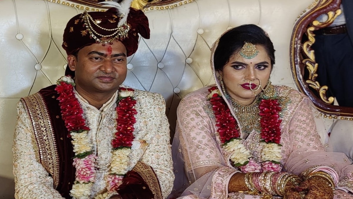 azamgarh police circle officer wife threatens doctor husband with jail over childs title