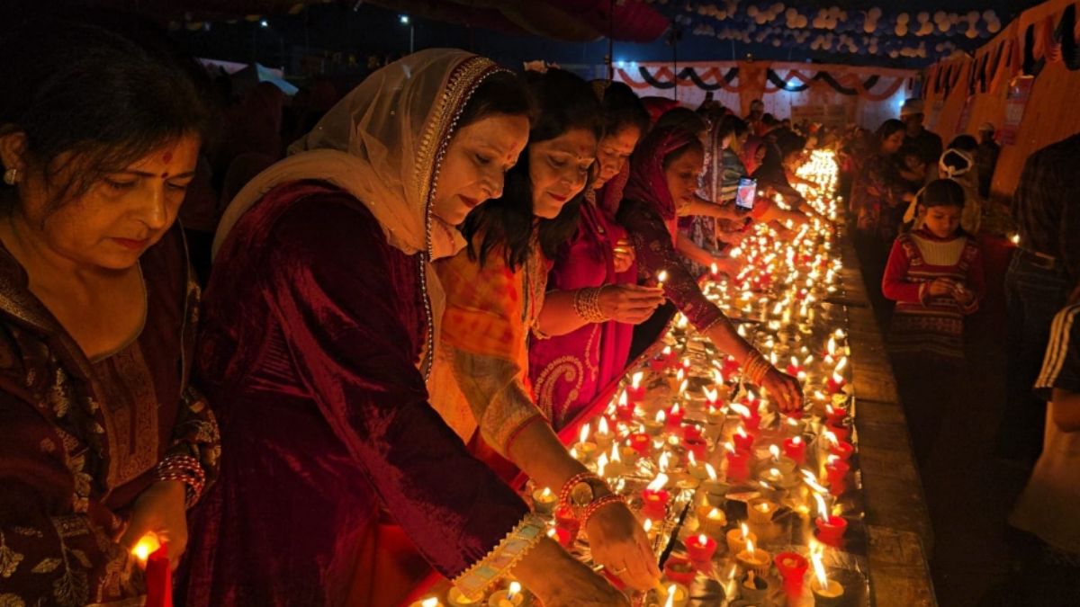 vaishno devi grand jagran held katra with pandal illuminated 51000 lamps devotees worshipped mother goddess