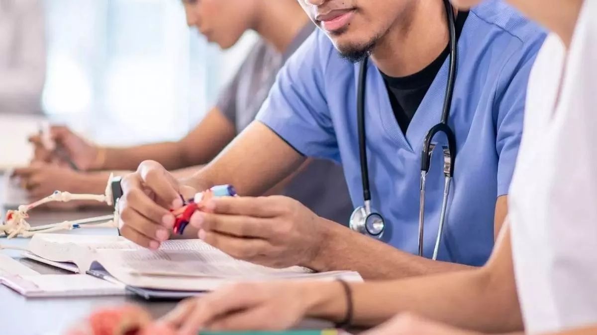 indian medical education system praised globally the lancet report