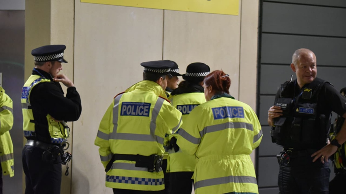 multiple people stabbed in attack on uk train 2 men arrested