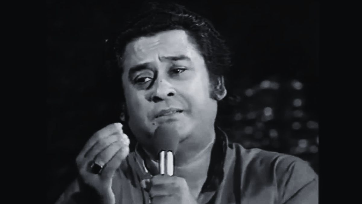 kishore kumar song pal pal dil ke paas tum rehti ho from dharmendra rakhee blackmail movie