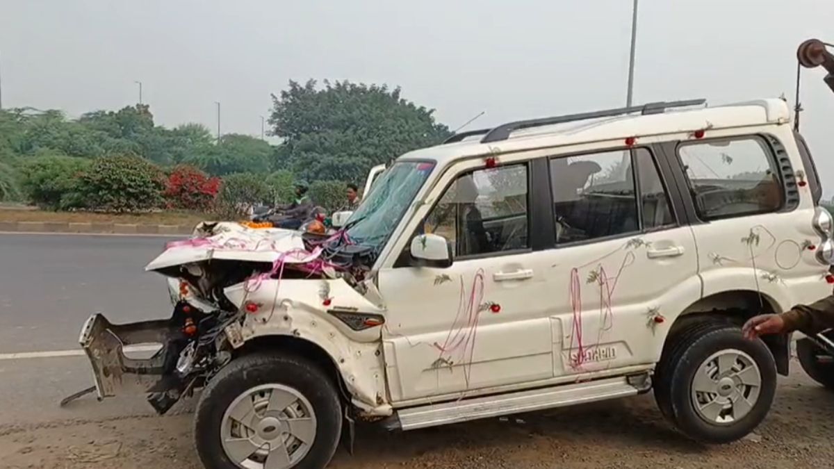 the scorpio carrying the bride collided with a parked truck injuring three people including the bride and groom