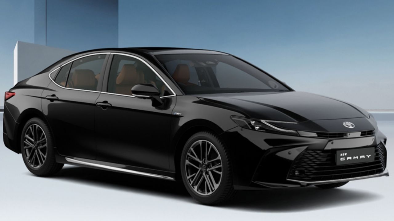 toyota camry recall in india 2257 units affected due to faulty 360 degree camera software