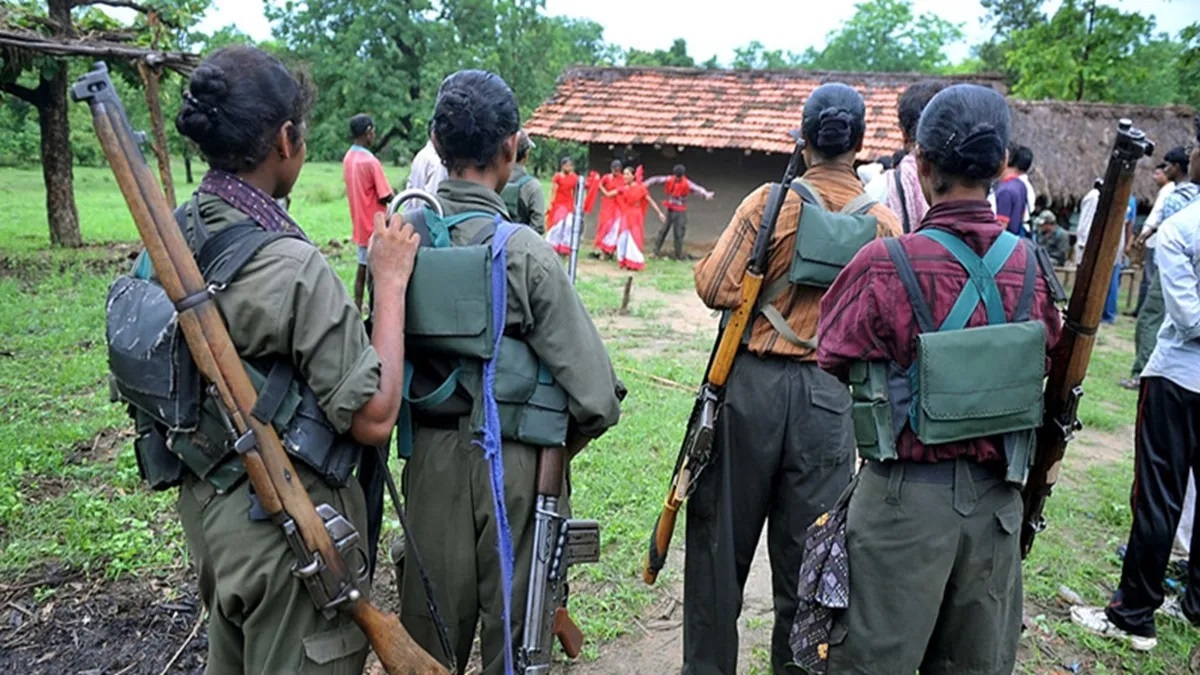 in balaghat a female maoist surrenders after 12 years any maoist surreder