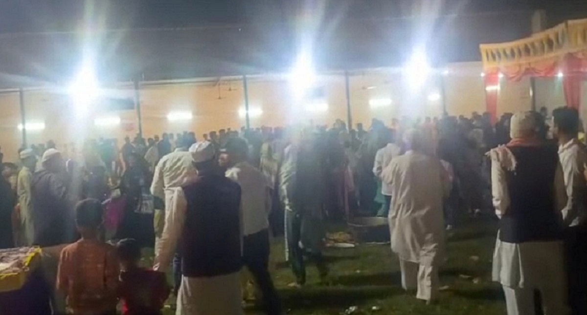 chicken fry fight at wedding brawl breaks out in nagina