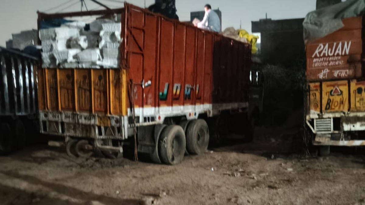 ghaziabad crime branch busts cough syrup smuggling ring