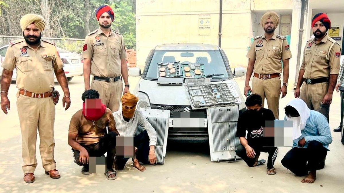 mobile tower theft gang busted in bathinda four arrested