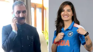 हिमाचल प्रदेश के मुख्यमंत्री सुखविंदर सिंह सुक्खू ने महिला क्रिकेटर रेणुका सिंह से फोन पर बात की।