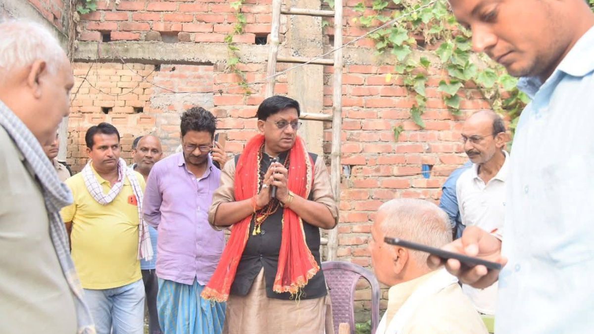 bjp candidate shailendra alleges jdu mp ajay mandal campaigning for opposition candidate in bihar election