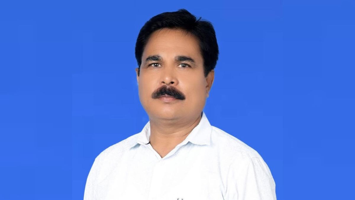 jmm facebook page obscene photo fir against exdistrict vp