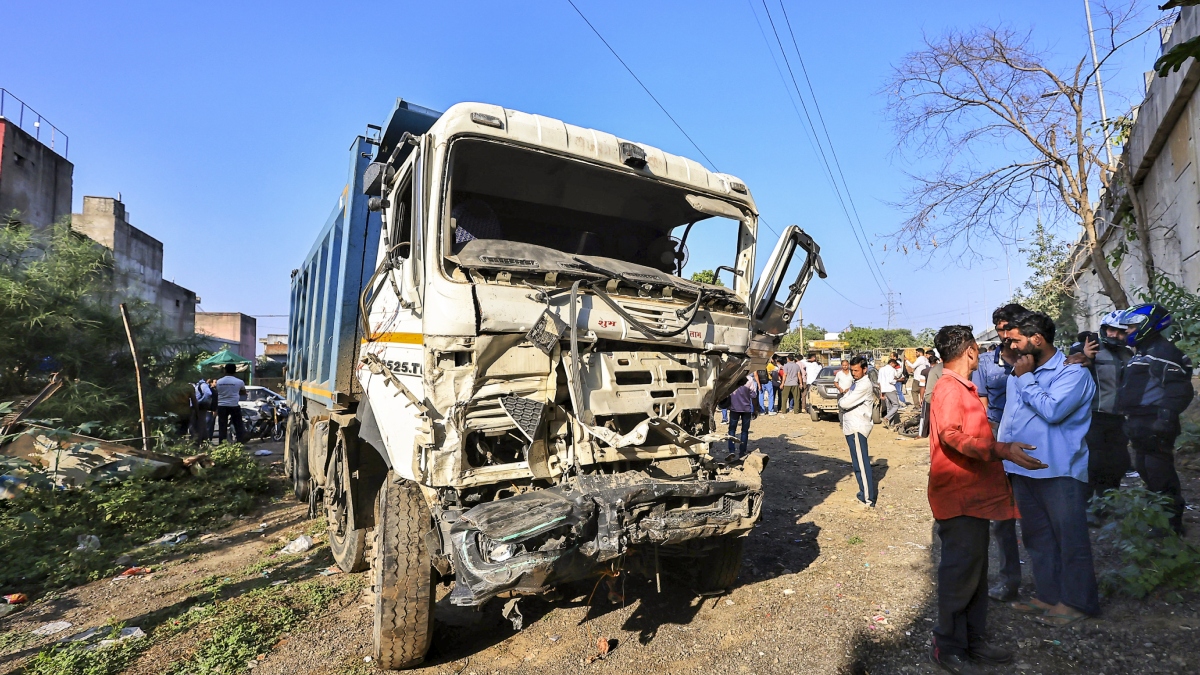 jaipur accident drunk driver kills 14 in dumper truck rampage