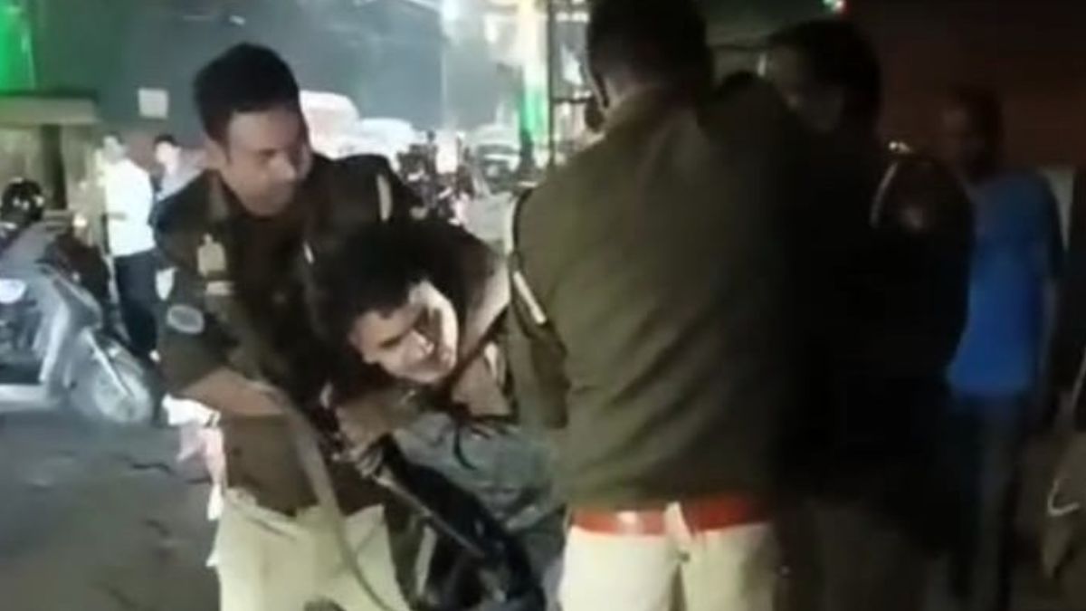drunk soldiers uproar in mathura assaults police tears uniform