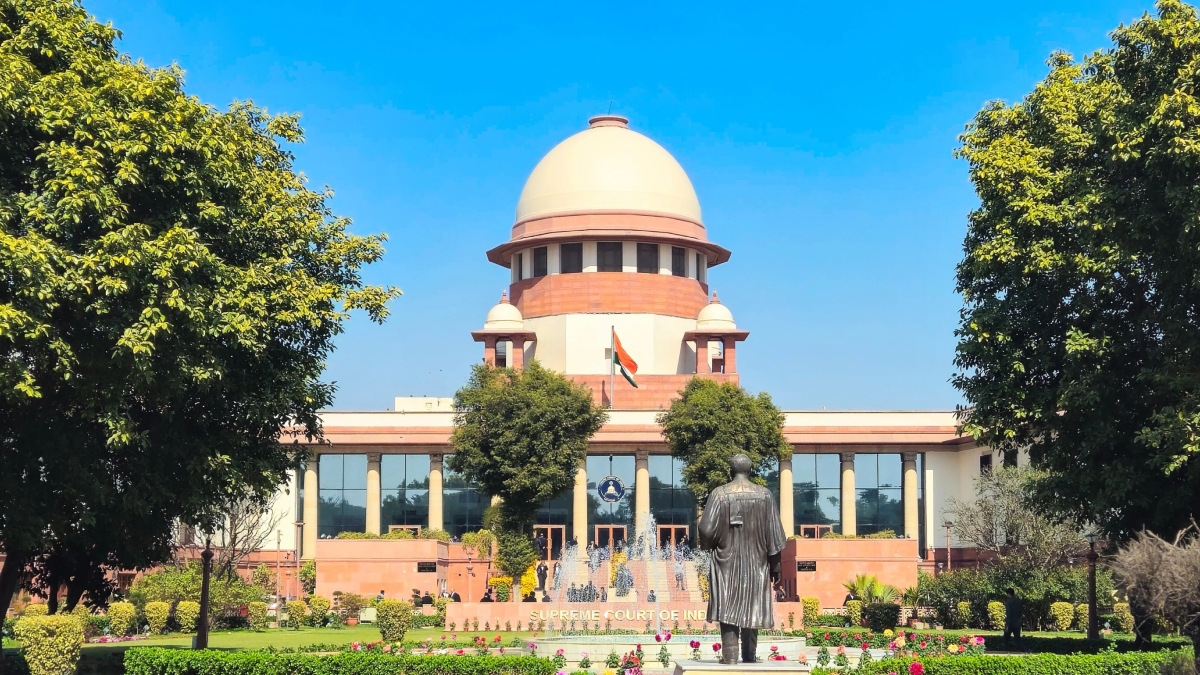 sc notice to election commission center on plea for strict political party rules