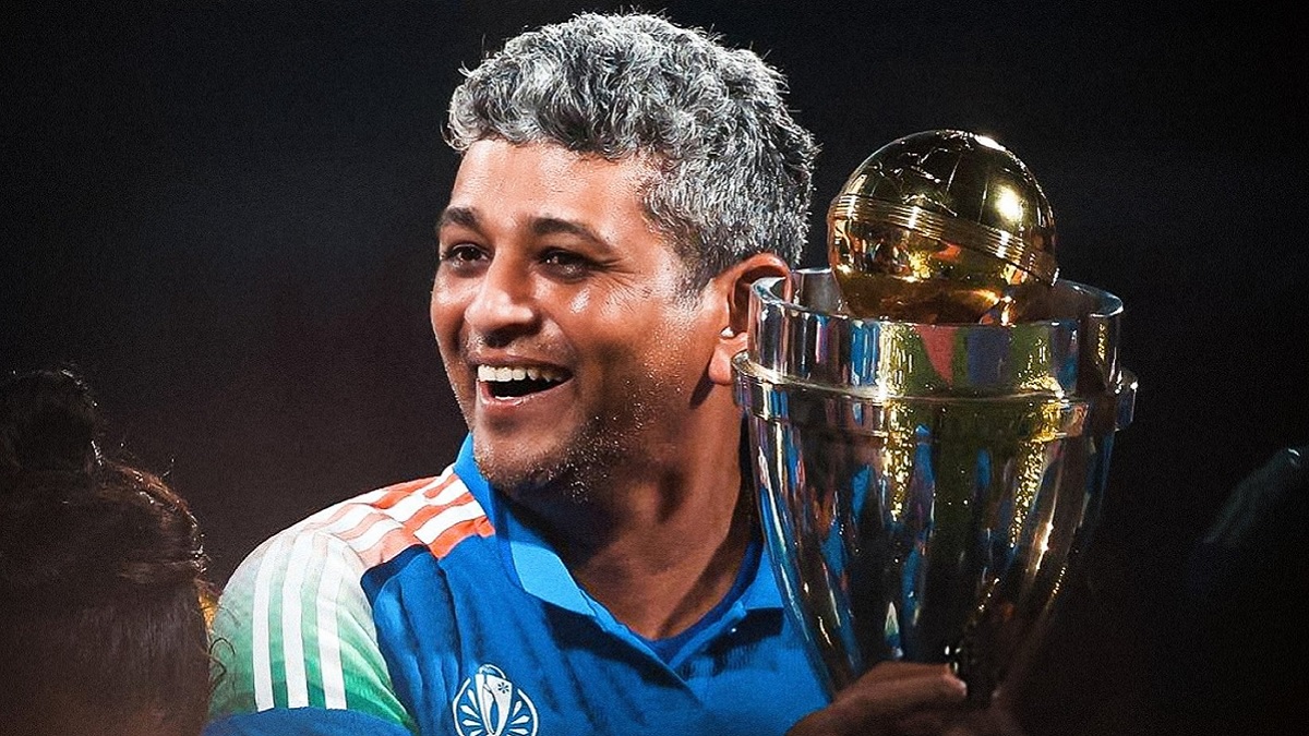 amol muzumdar takes relief as he become third coach of india to win world cup