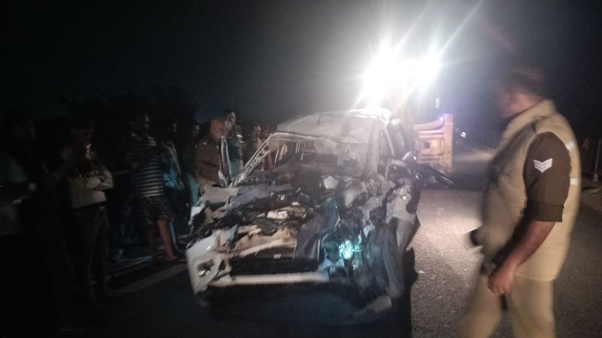 barabanki accident cartruck collision kills three injures four