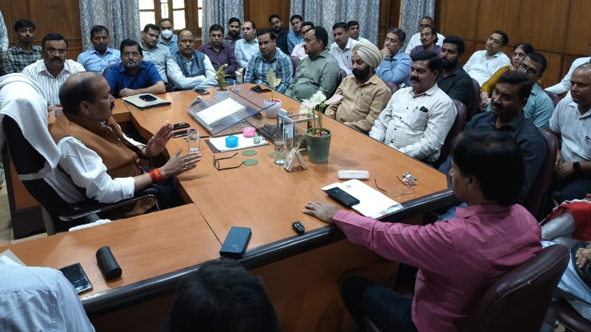 bareilly college teachers protest double attendance rule