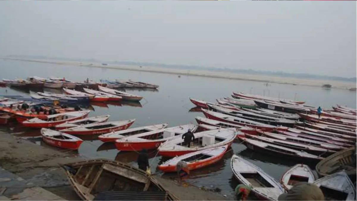 traffic jams occur on the ganges during dev deepawali special security arrangements are in place