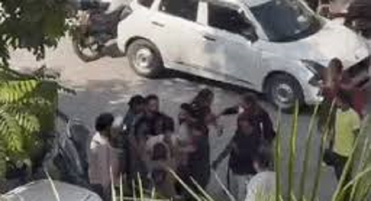 chandigarh district court brawl slaps and punches fly in parking lot