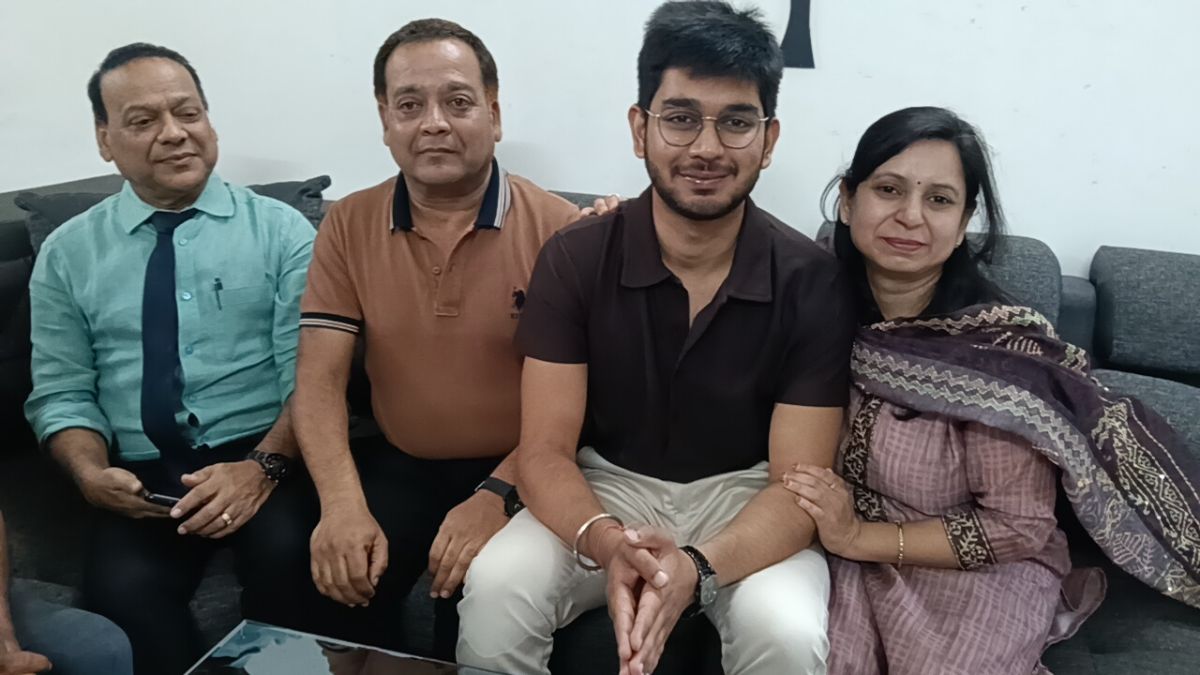 chaibasa lakshya achieves all india rank 14 in ca exam on first attempt