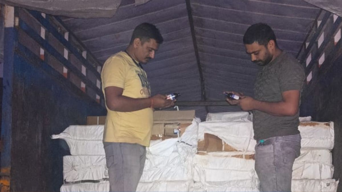 sonbhadra police seizes illegal cough syrup arrests eight