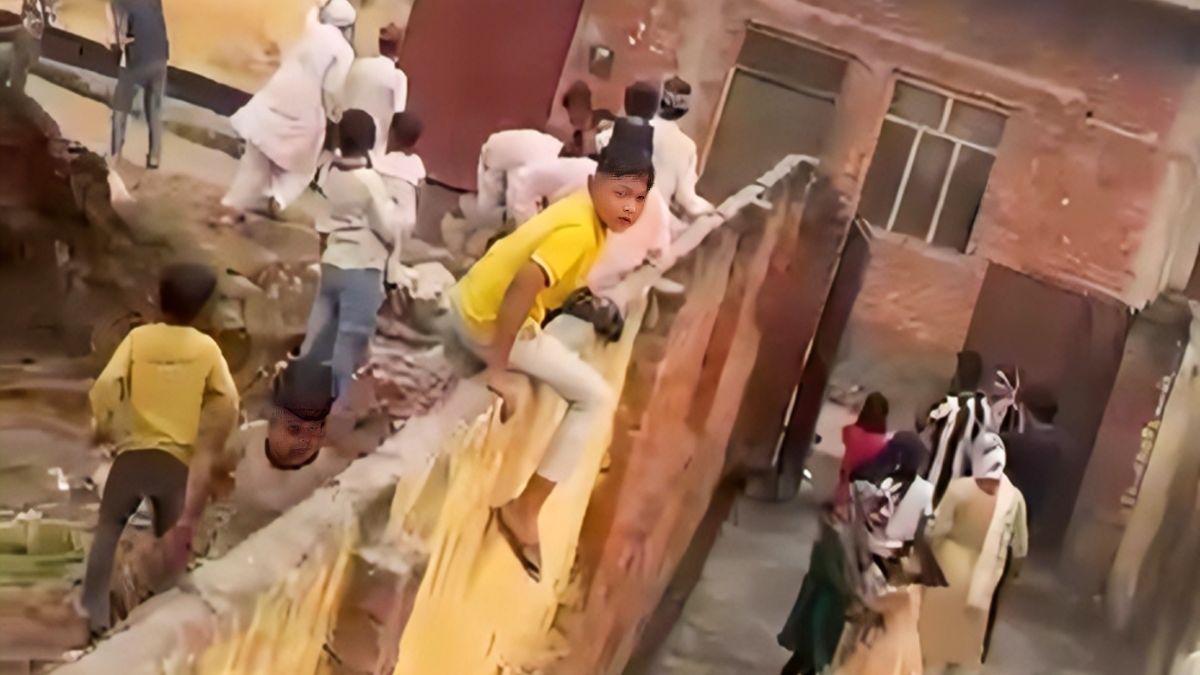 bloody clash in vaith village hapur three arrested